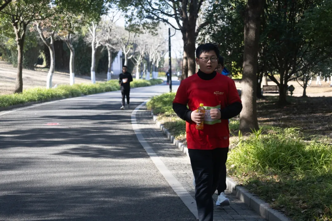 回望2024 启航2025 | 尊龙凯时人生就博股份2025年度战略年会顺利召开